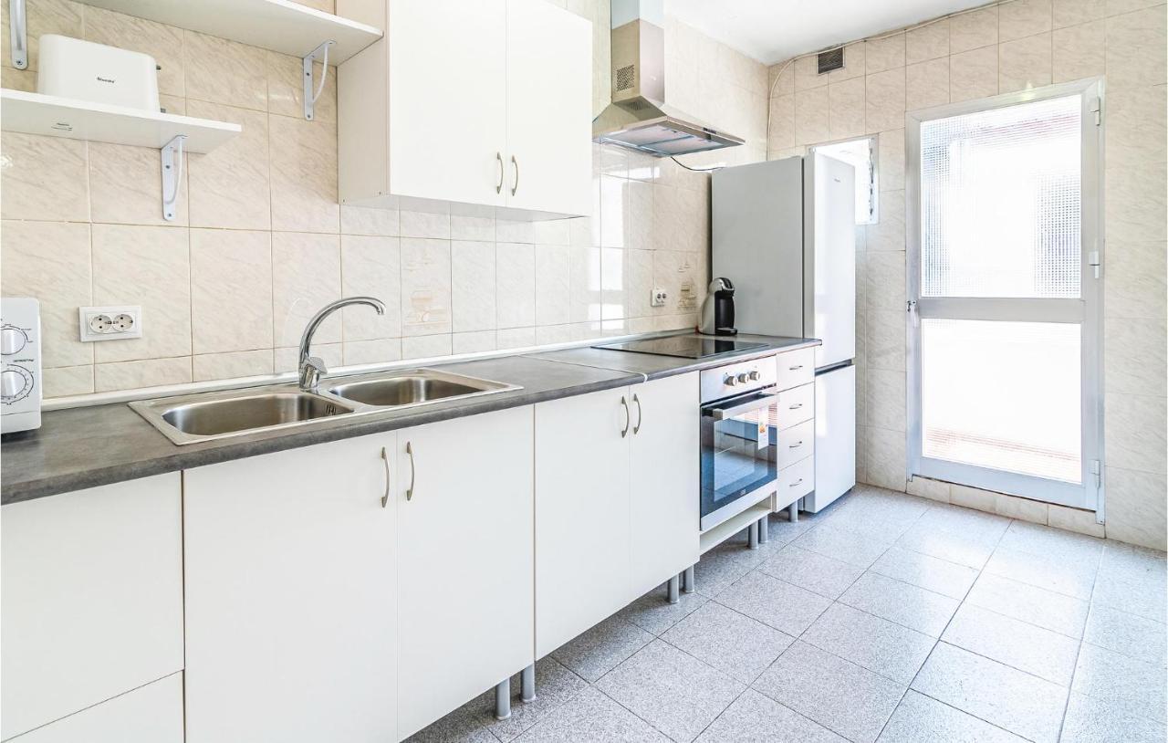Beautiful Apartment In Cordoba With Kitchenette Kültér fotó